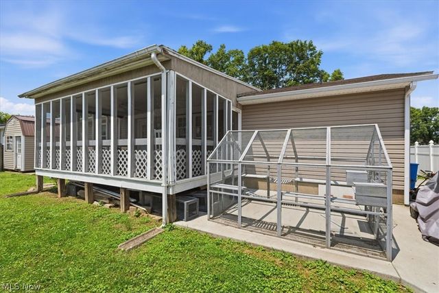 104 41st Street, Vienna, WV 26105