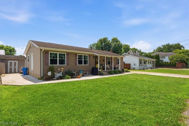 104 41st Street, Vienna, WV 26105