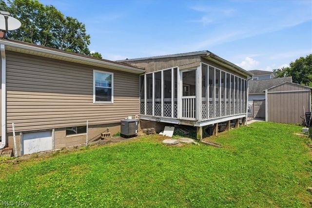 104 41st Street, Vienna, WV 26105