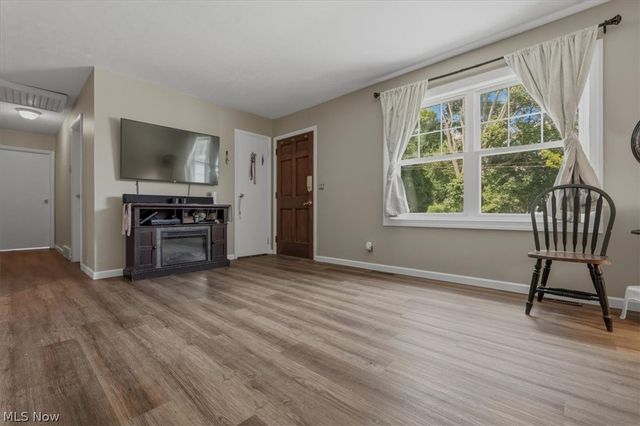 104 41st Street, Vienna, WV 26105
