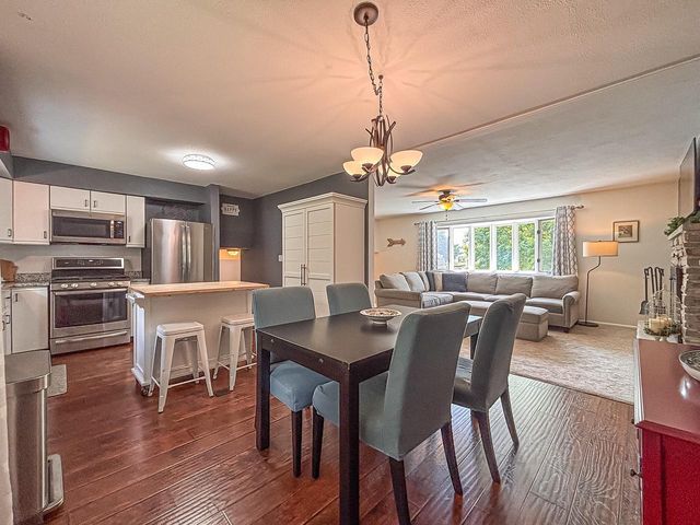 N51W16590 Fair Oak COURT, Menomonee Falls, WI 53051