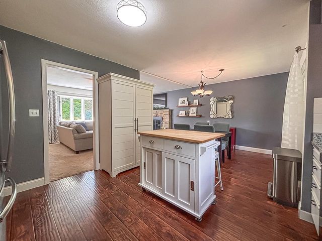 N51W16590 Fair Oak COURT, Menomonee Falls, WI 53051