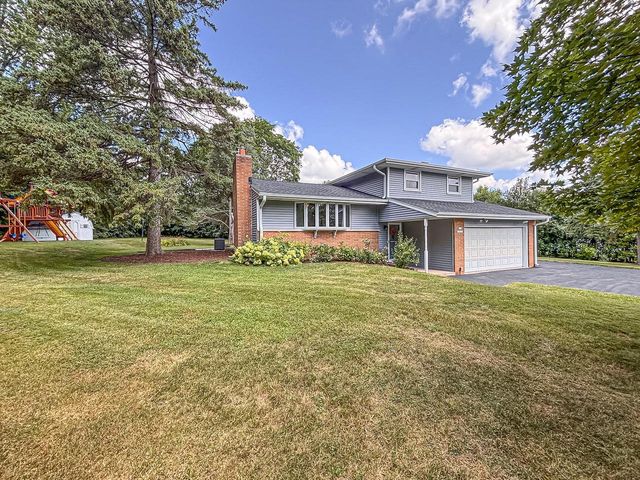 N51W16590 Fair Oak COURT, Menomonee Falls, WI 53051
