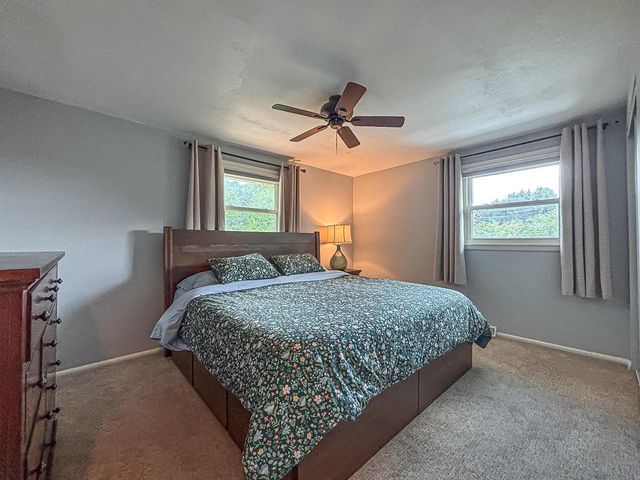N51W16590 Fair Oak COURT, Menomonee Falls, WI 53051