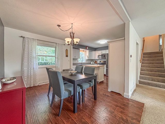 N51W16590 Fair Oak COURT, Menomonee Falls, WI 53051