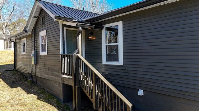 329 Gordon Street, Rockmart, GA 30153