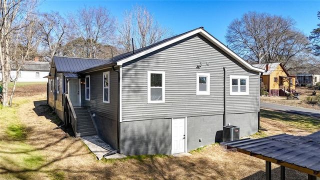 329 Gordon Street, Rockmart, GA 30153