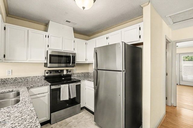 5029 Avenida Del Sol Drive, Raleigh, NC 27616