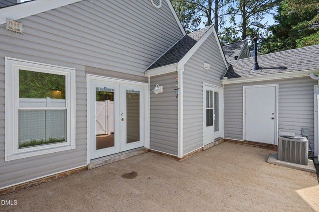 5029 Avenida Del Sol Drive, Raleigh, NC 27616