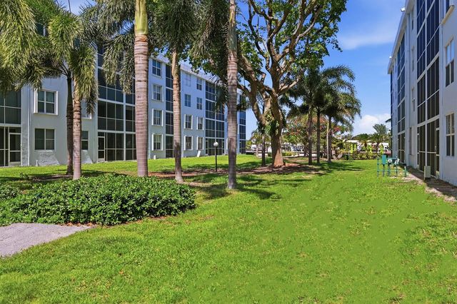 2008 S Federal Highway 101, Boynton Beach, FL 33435
