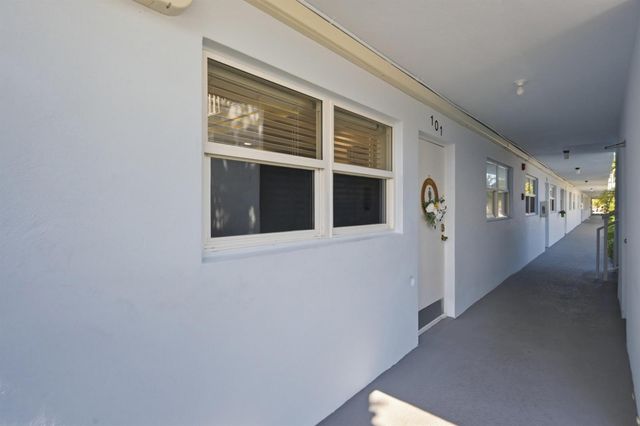 2008 S Federal Highway 101, Boynton Beach, FL 33435