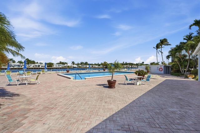 2008 S Federal Highway 101, Boynton Beach, FL 33435