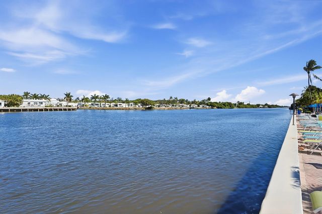 2008 S Federal Highway 101, Boynton Beach, FL 33435
