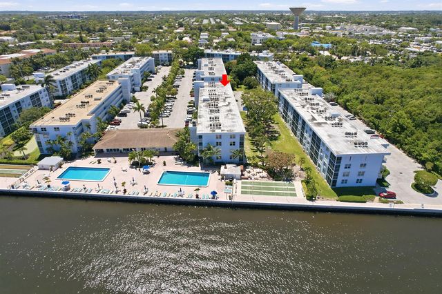 2008 S Federal Highway 101, Boynton Beach, FL 33435