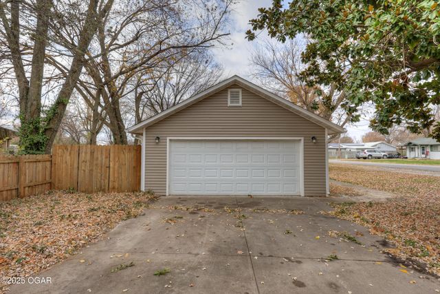 502 Patterson Street, Duenweg, MO 64841