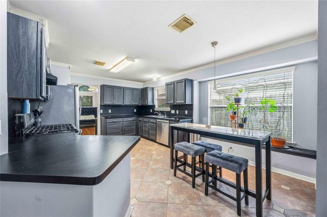 3947 Teal Run Meadows Drive, Fresno, TX 77545