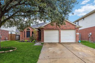 3947 Teal Run Meadows Drive, Fresno, TX 77545