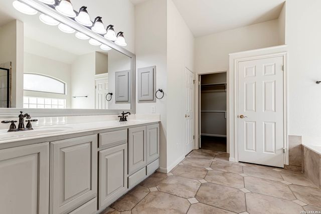 18211 Lemans, San Antonio, TX 78258