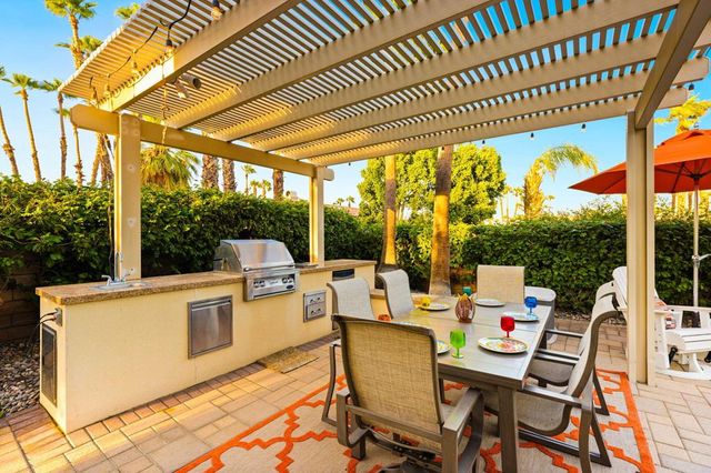 370 Cypress Point Drive, Palm Desert, CA 92211