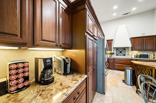 370 Cypress Point Drive, Palm Desert, CA 92211