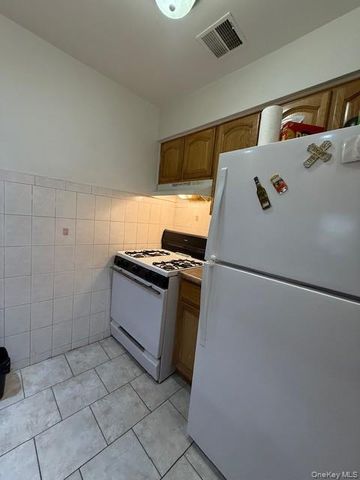 2355 Tiebout Avenue, Bronx, NY 10458