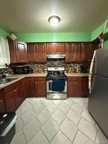 2355 Tiebout Avenue, Bronx, NY 10458