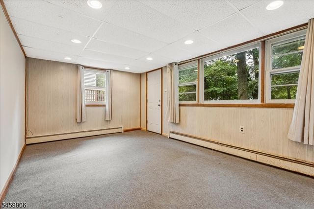 565 Dell Rd, Roxbury Twp., NJ 07850