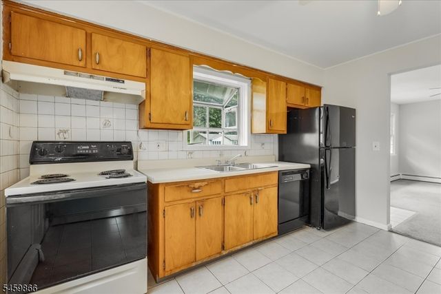 565 Dell Rd, Roxbury Twp., NJ 07850