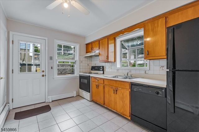 565 Dell Rd, Roxbury Twp., NJ 07850