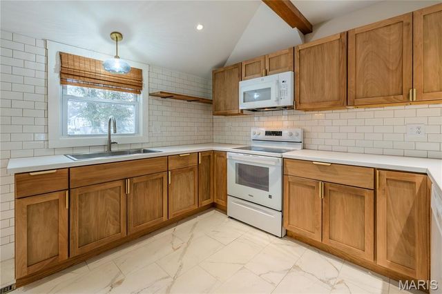 1311 Center Street, Hillsboro, IL 62049