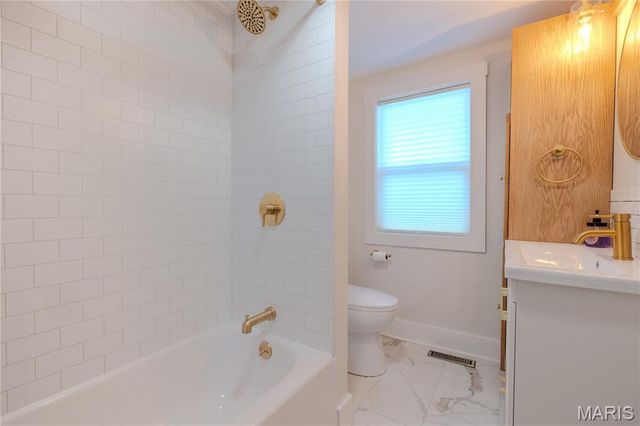 1311 Center Street, Hillsboro, IL 62049