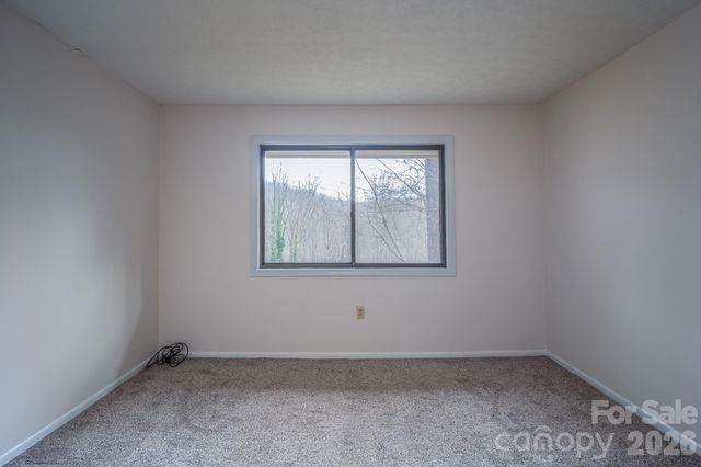 1813 Glen Cannon Drive, Pisgah Forest, NC 28768