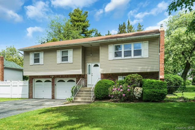 111 Daly Road, East Northport, NY 11731