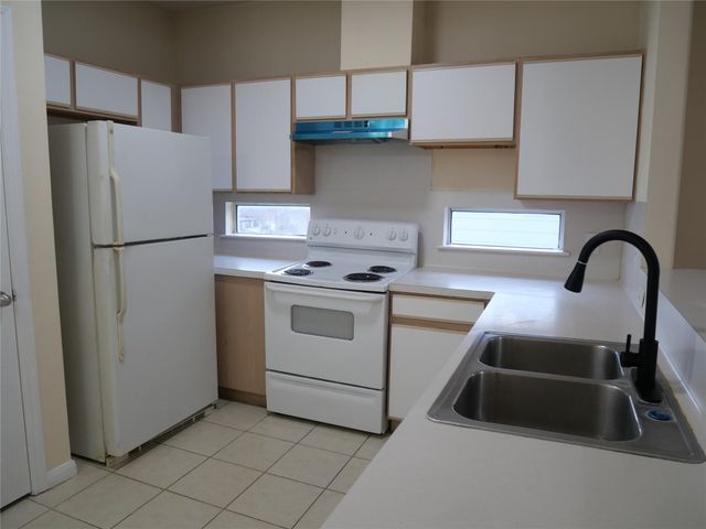 6289 Wilcrest Drive 7302, Houston, TX 77072