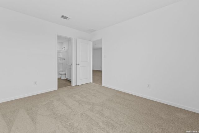 12731 Kathleen St, St Hedwig, TX 78152