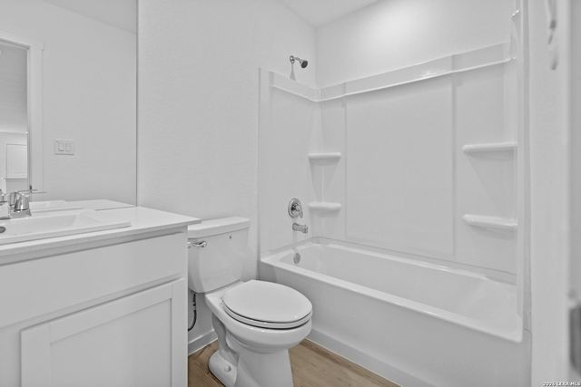 12731 Kathleen St, St Hedwig, TX 78152