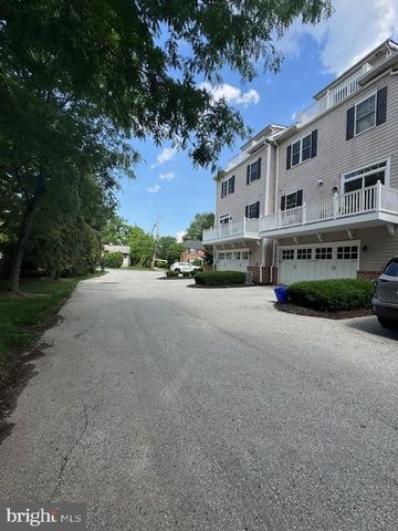 748 MOORE AVE, Bryn Mawr, PA 19010