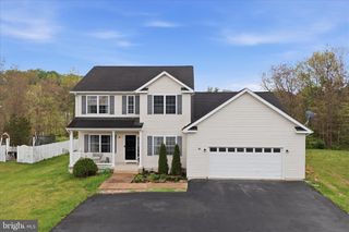 46 WILLOWBY CT, Bunker Hill, WV 25413