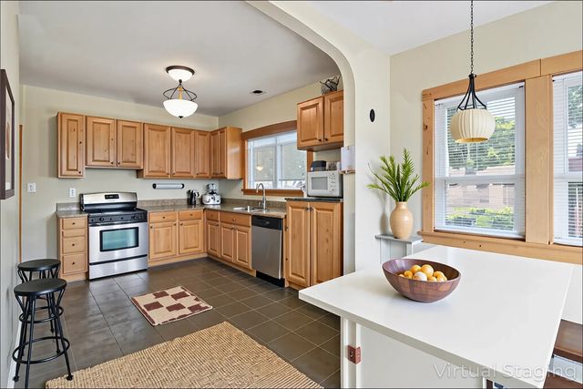 1301 Oak Park Avenue, Berwyn, IL 60402