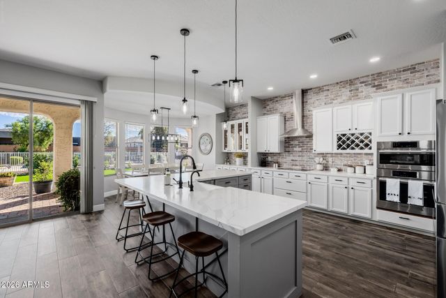19907 E ELAINE Circle, Queen Creek, AZ 85142