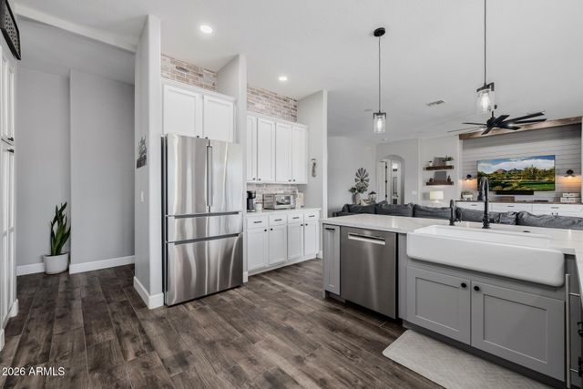19907 E ELAINE Circle, Queen Creek, AZ 85142