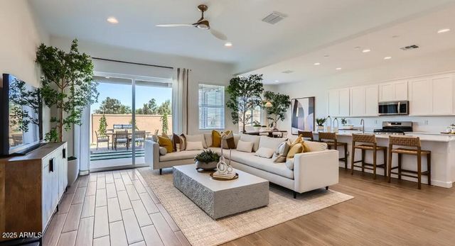 3273 E AGLIO Avenue, San Tan Valley, AZ 85143