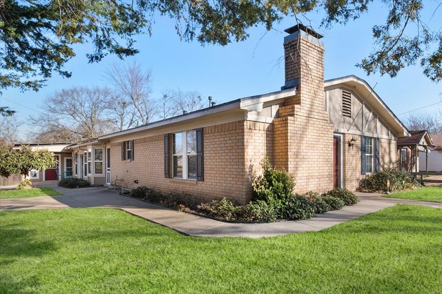 2612 W Collin Street, Corsicana, TX 75110