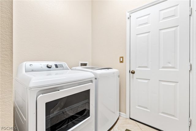 12426 Pebble Stone CT, Fort Myers, FL 33913