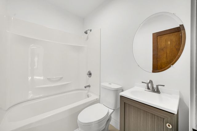 609 Main Street, Hobart, IN 46342