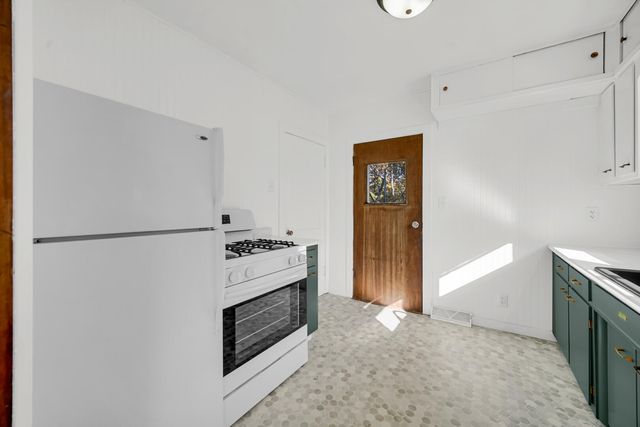 609 Main Street, Hobart, IN 46342