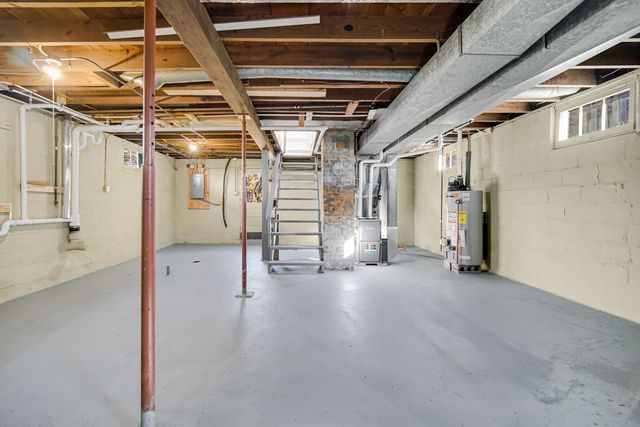 609 Main Street, Hobart, IN 46342