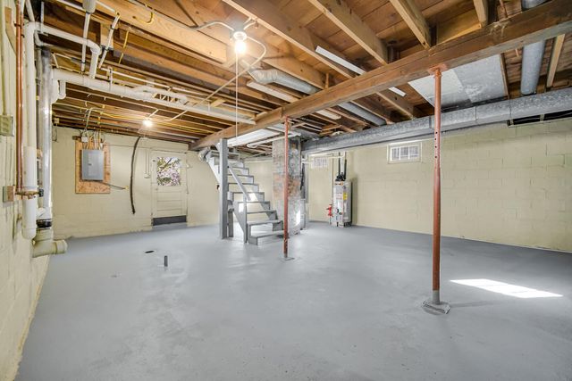 609 Main Street, Hobart, IN 46342