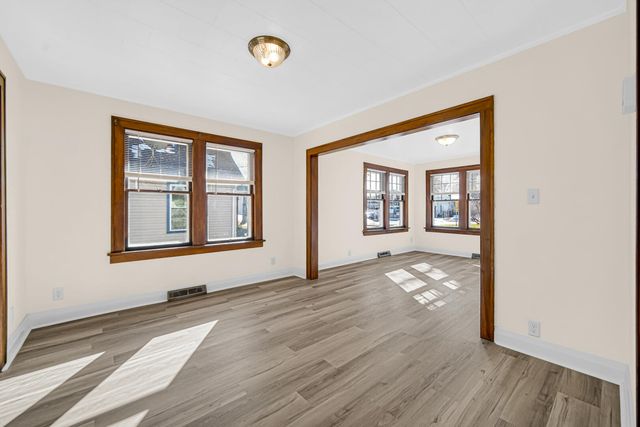 609 Main Street, Hobart, IN 46342