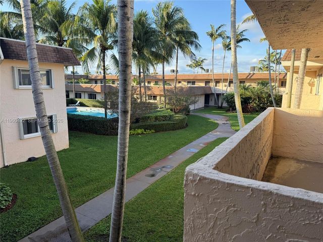 14500 SW 88th Ave 220, Palmetto Bay, FL 33176